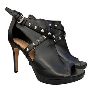 Marc Fisher Mihaya Leather Studded Stiletto Heel Size 8.5 NEW